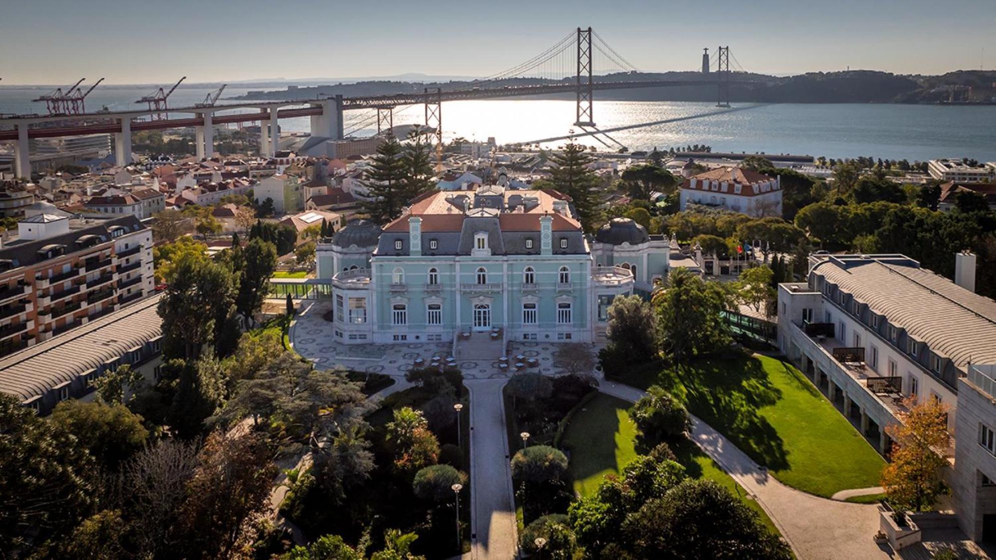 Pestana Palace Lisboa Hotel & National Monument - The Leading Hotels Of The World Exterior foto Aerial view of the palace